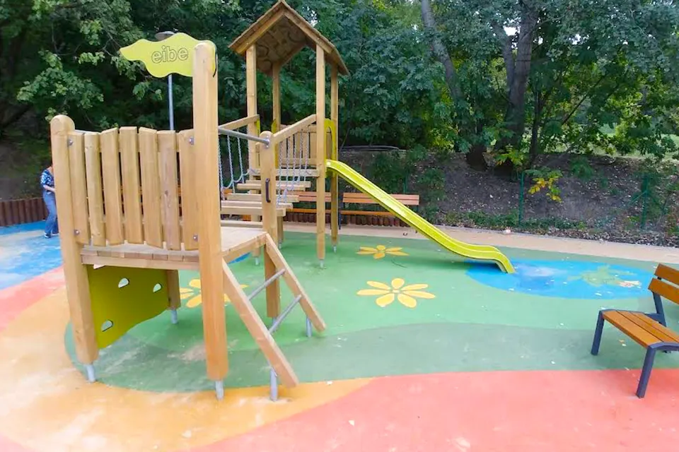 Kútvölgyi Playground
