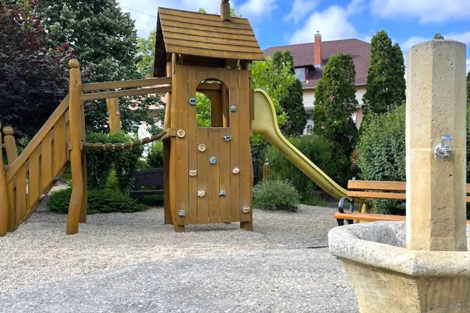 Zrinyi Miklós Street Playground