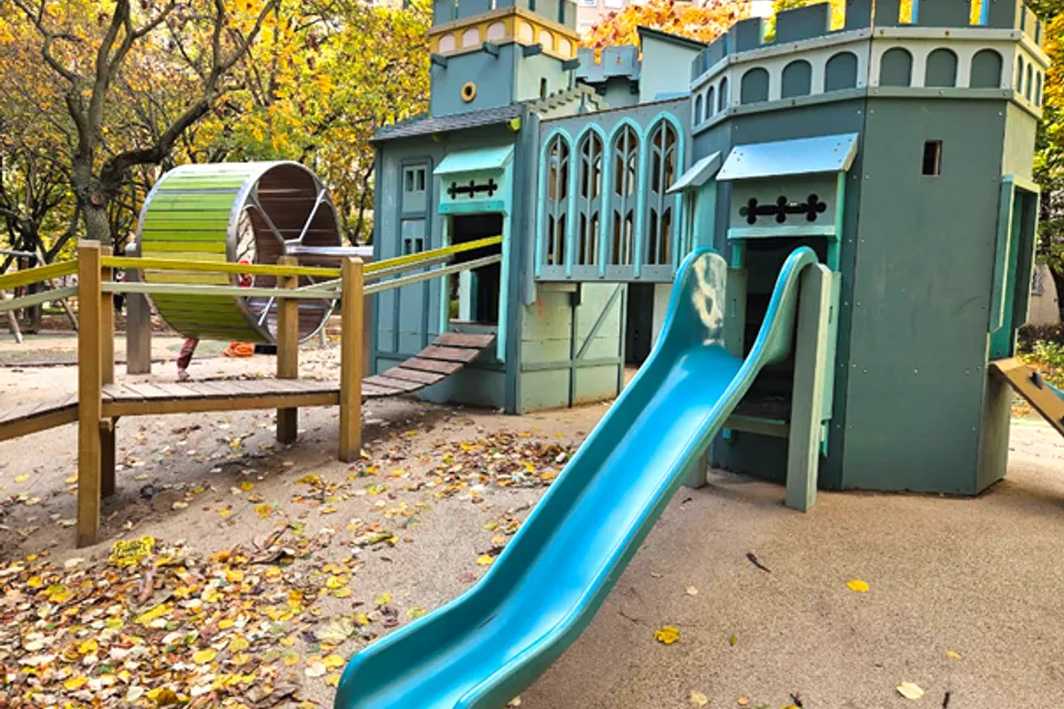 Országbíró Playgound