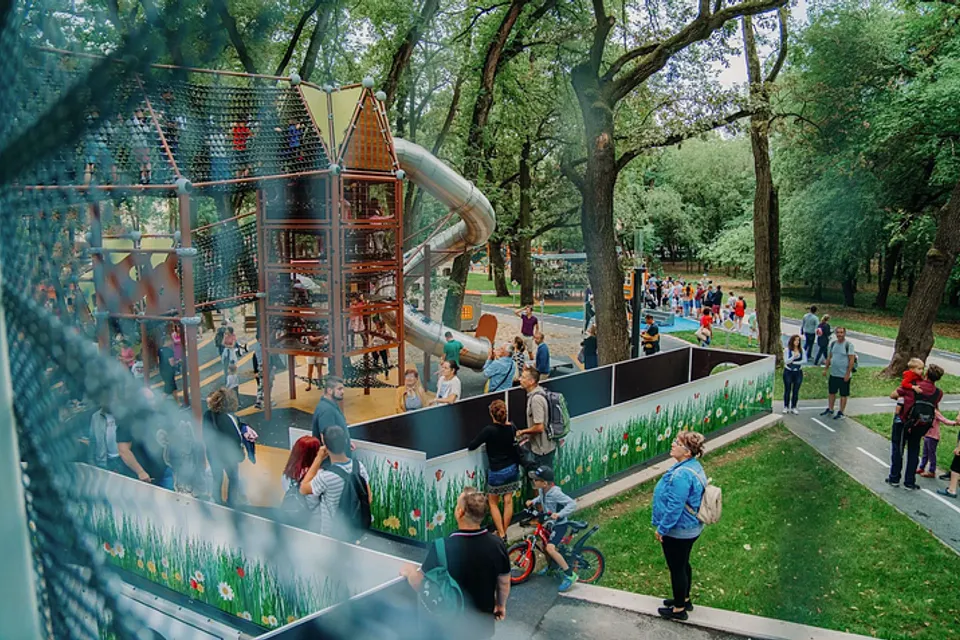 Sziget-kék Thematic Park