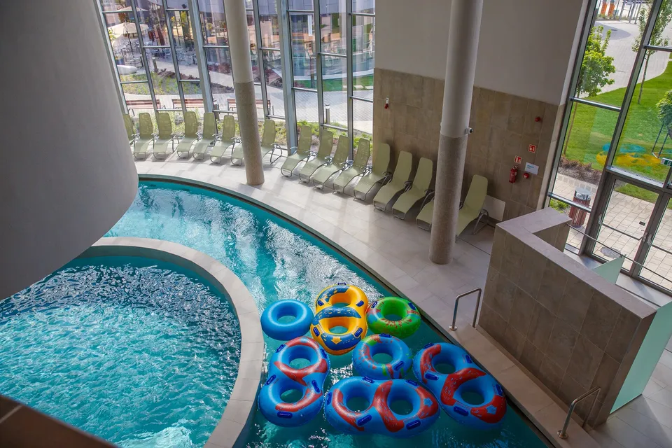 Ellipsum Ellipsum Adventure and Outdoor Bath