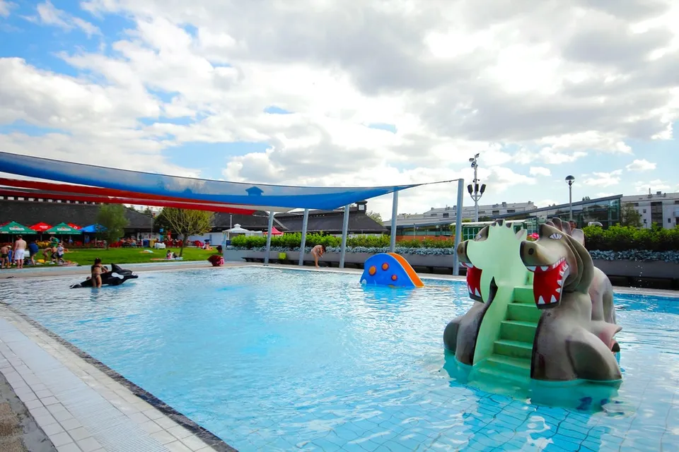 Paskál Thermal and Beach Bath