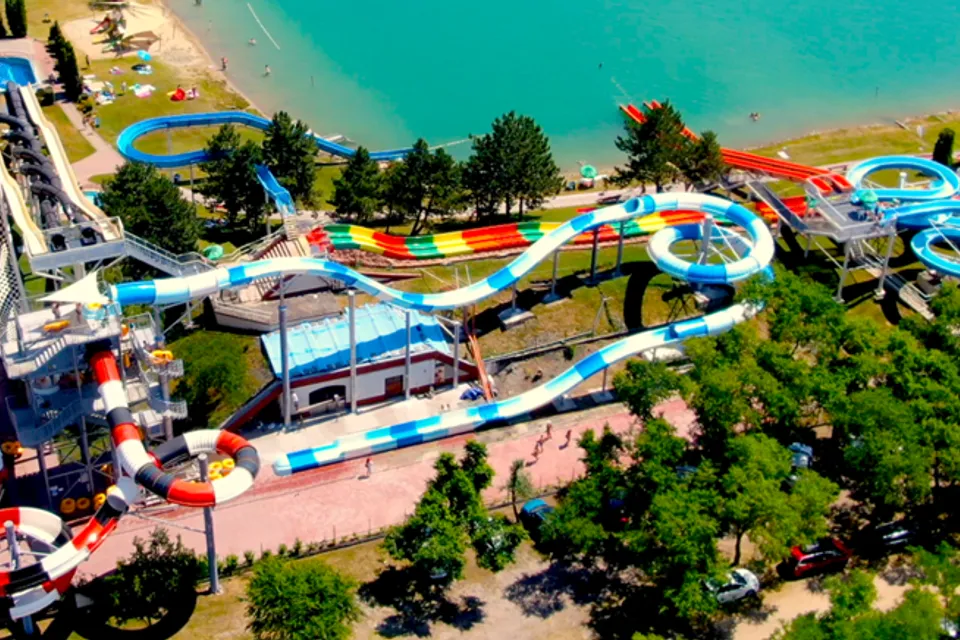 Rukkel-tó Waterpark