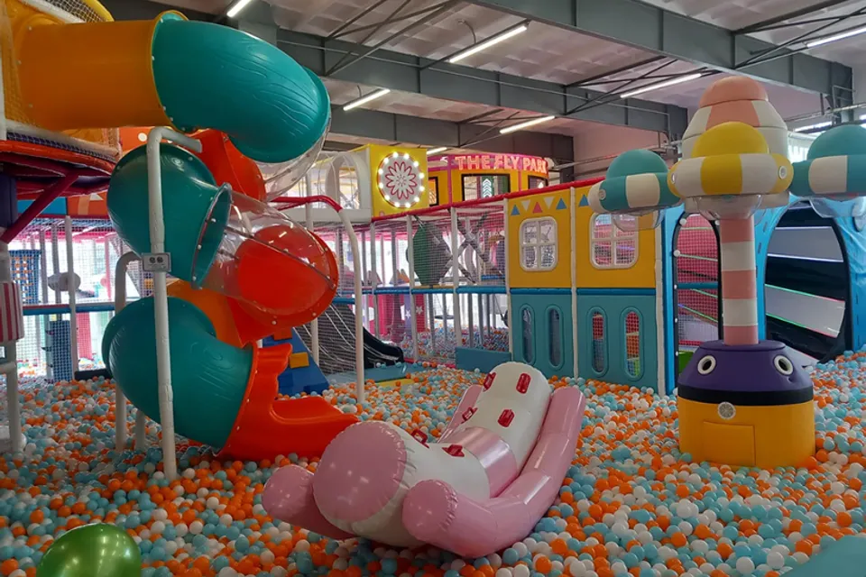Pinguli Playhouse