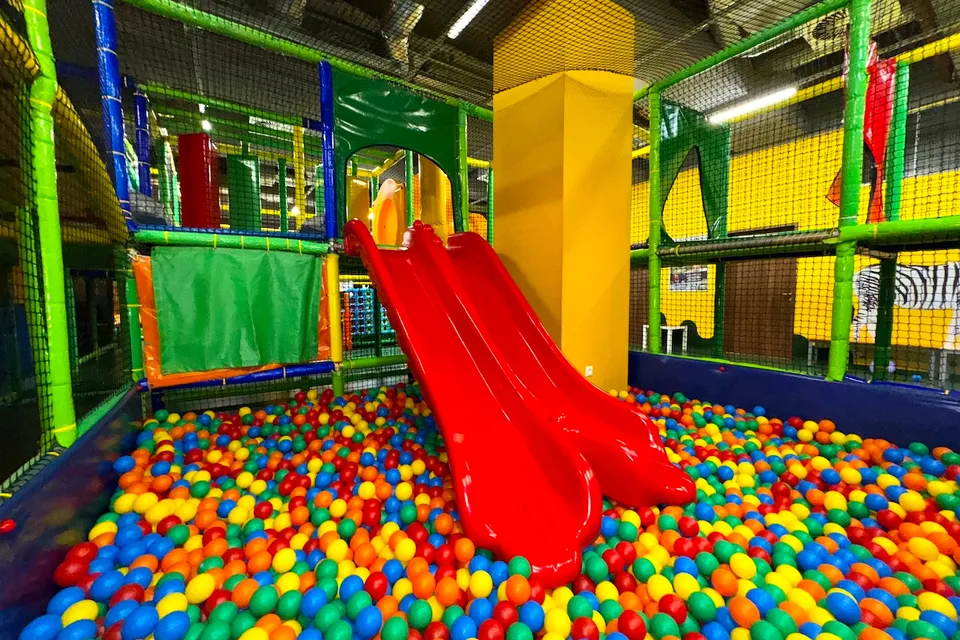 MOM Park Playhouse