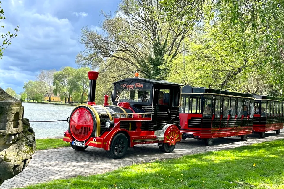 Happy train