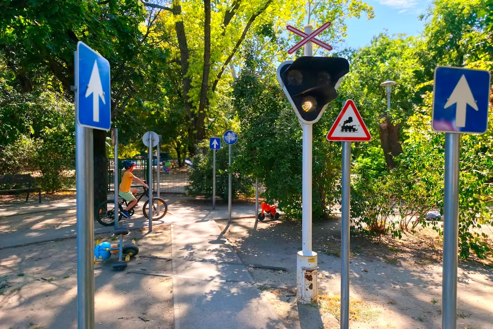 Zsigmond Square Traffic Park