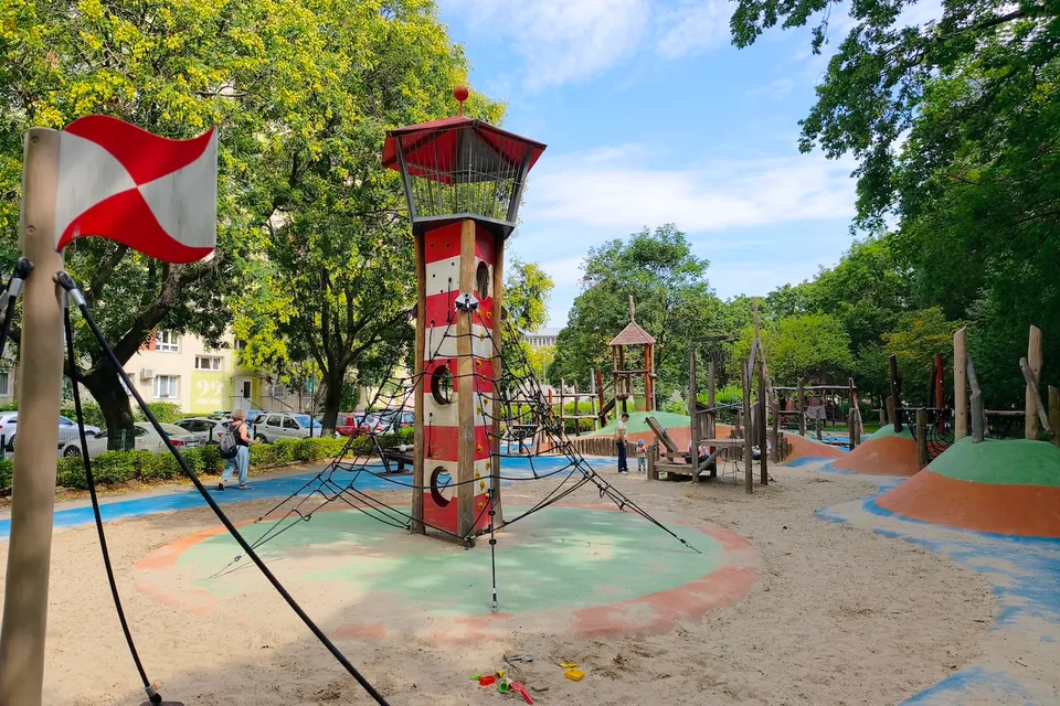 Árnyas Playgound