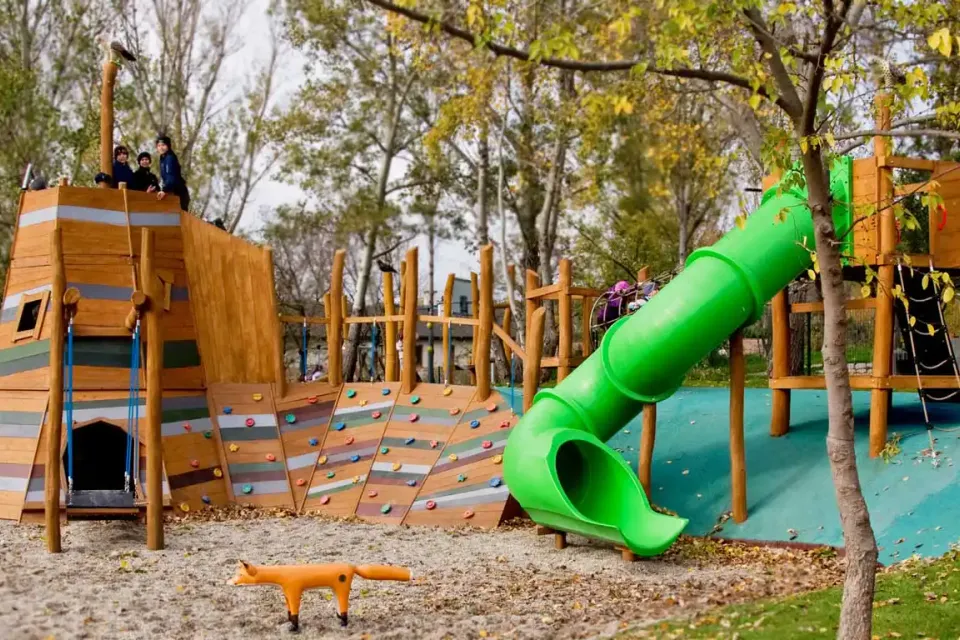 Mészkő Playground