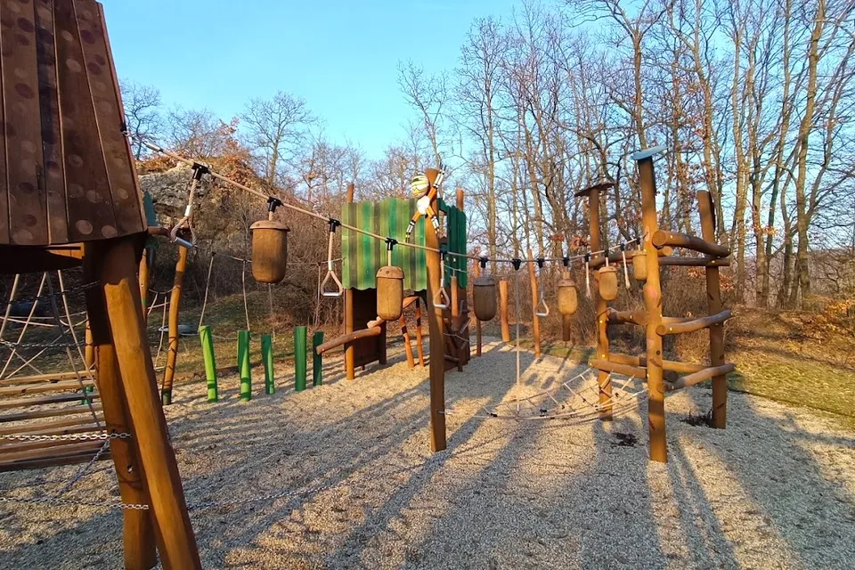 ZÖLD ÚT Playground