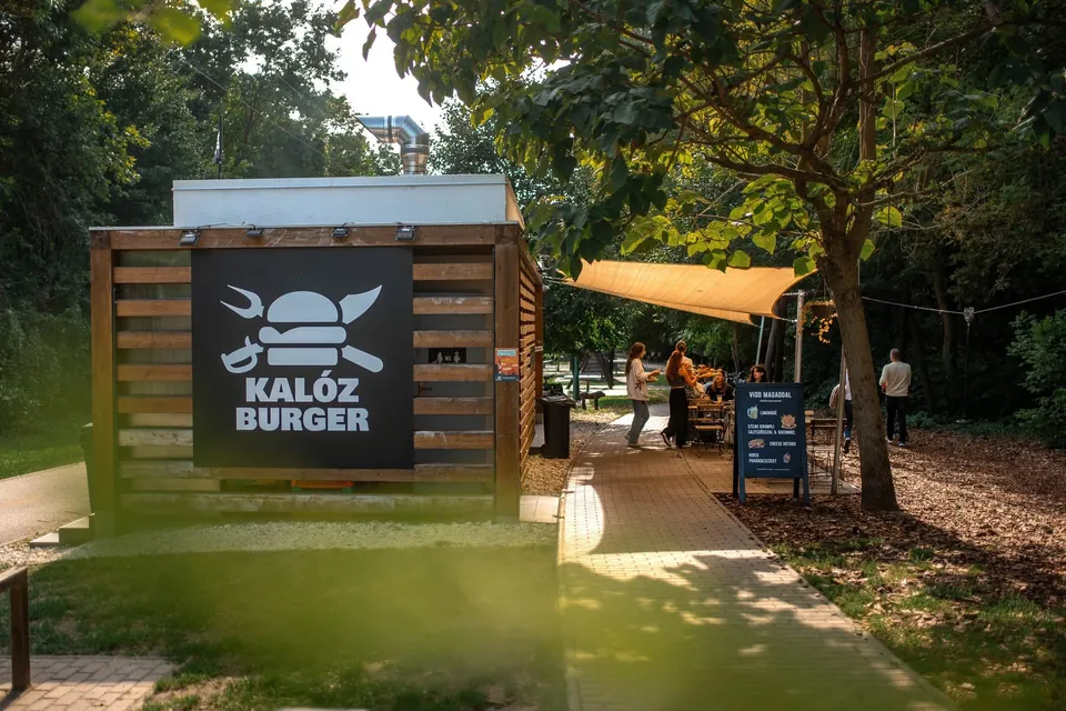 Kalóz Burger & More