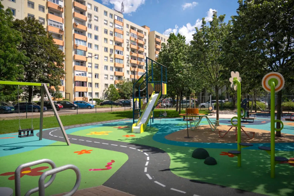 Érem Street Playground and Park
