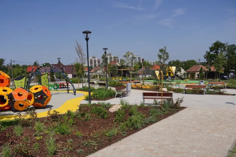 Cséplő Street Leisure and Community Park