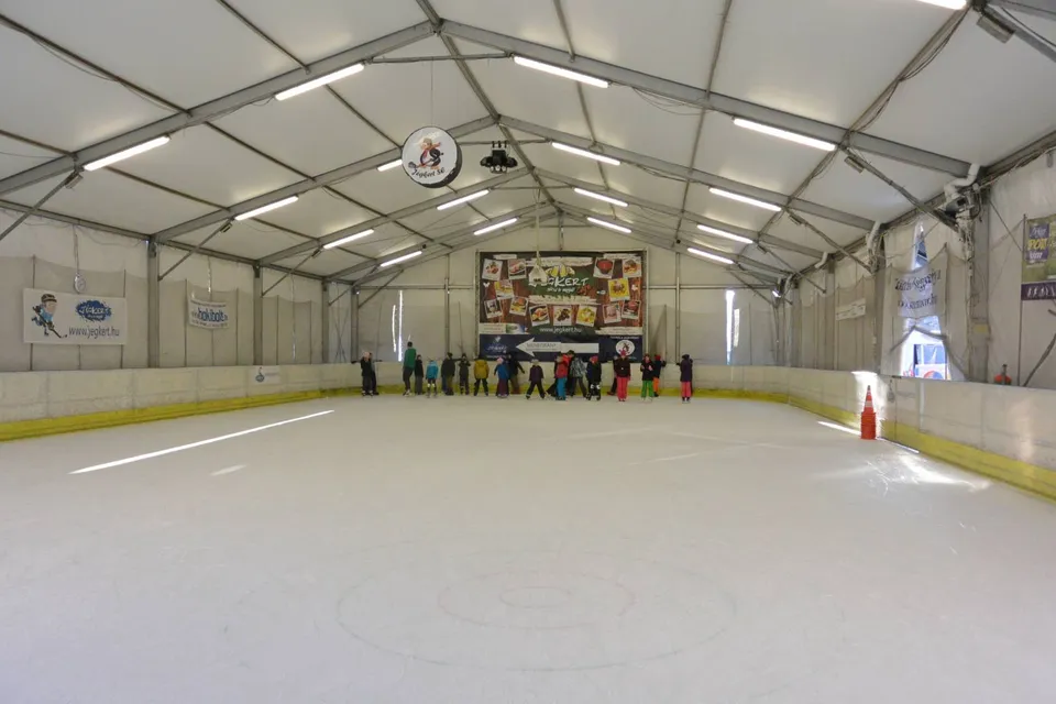 Buda Ice Rink